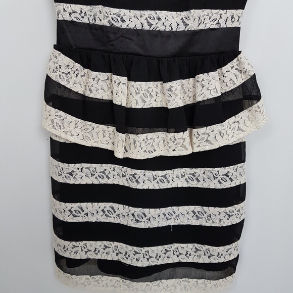 Guess Strapless Stripe Peplum Mini Dress size 1 - Picture 3 of 7